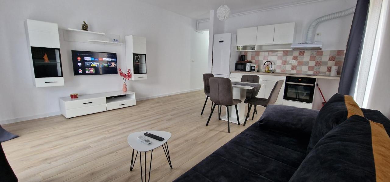 Visaj Homes Giroc Extérieur photo